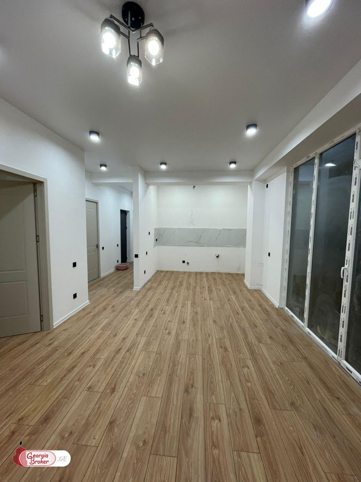 nearly repaired 3-room apartment for sale